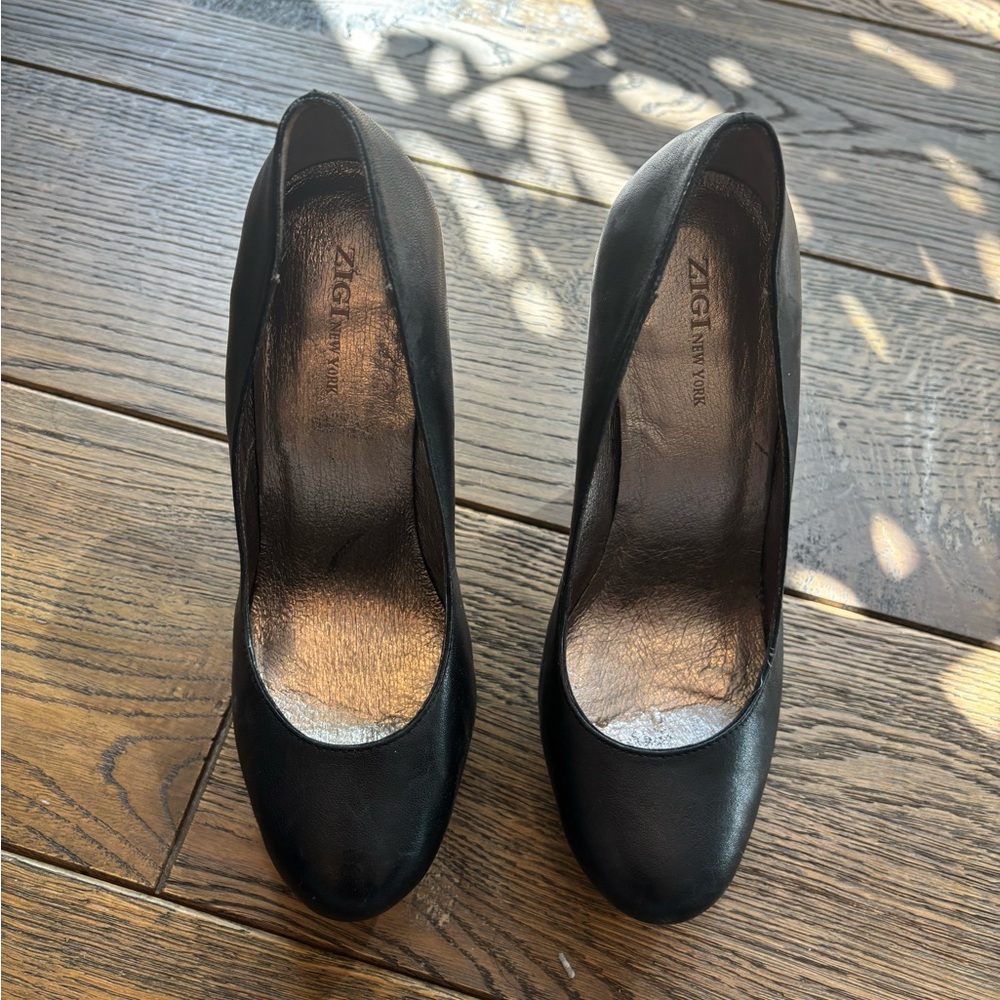 Zigi Soho Black Leather Heels